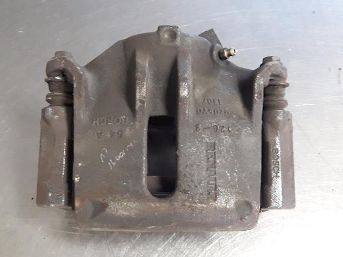Gebrauchte Bremszange links vorne Renault Scénic II (JM) 1.9 dCi 115 Preis € 15,00 Margenregelung angeboten von Autobedrijf Broekhuis B.V.