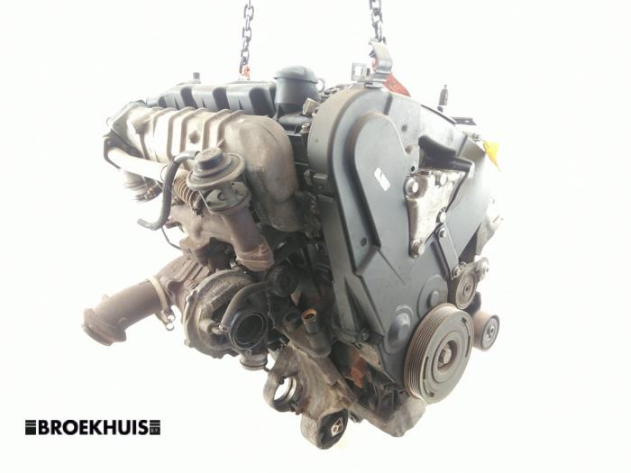 Engine from a Peugeot 406 (8B) 2.0 HDi 90 1999