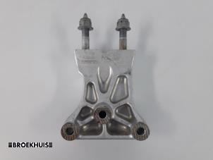 Used Engine mount LDV Maxus 2.5 DTiC Price on request offered by Autobedrijf Broekhuis B.V.