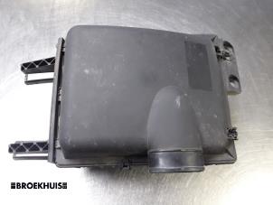 Used Air box Renault Master III (FD/HD) 2.2 dCi 16V Price € 15,00 Margin scheme offered by Autobedrijf Broekhuis B.V.