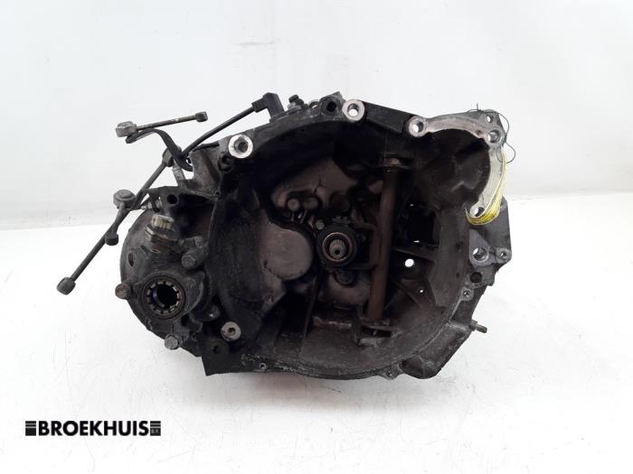Usagé Boîte de vitesse Peugeot 406 (8B) 1.8 Prix sur demande proposé par Autobedrijf Broekhuis B.V.