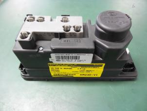 Used Electric central locking vacuum pump Mercedes C Combi (S202) 2.2 C200CDI 16V Price € 25,00 Margin scheme offered by Autobedrijf Broekhuis B.V.