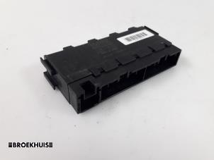 Usados Caja de fusibles Toyota Yaris II (P9) 1.4 D-4D Precio € 25,00 Norma de margen ofrecido por Autobedrijf Broekhuis B.V.