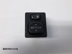 Used Mirror switch Toyota Auris Touring Sports (E18) 1.8 16V Hybrid Price € 10,00 Margin scheme offered by Autobedrijf Broekhuis B.V.