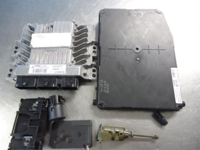 Used Injection computer Renault Scénic II (JM) 1.5 dCi 105 Price € 60,00 Margin scheme offered by Autobedrijf Broekhuis B.V.