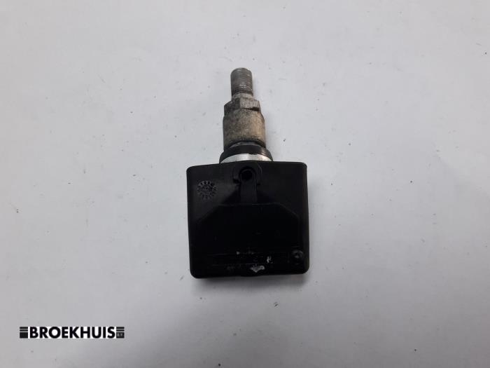 Begagnade Däcktryckssensor Peugeot 807 2.2 HDiF 16V Pris € 15,00 Marginaltabell erbjuds av Autobedrijf Broekhuis B.V.