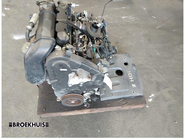 Engine from a Peugeot 307 Break (3E) 2.0 HDi 90 2004