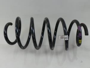 Used Front spring screw Landrover Discovery Sport (LC) 2.0 Si4 16V Price € 50,00 Margin scheme offered by Autobedrijf Broekhuis B.V.