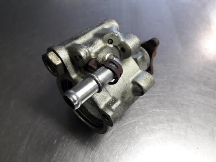 Power steering pumps with engine code F9Q74 stock