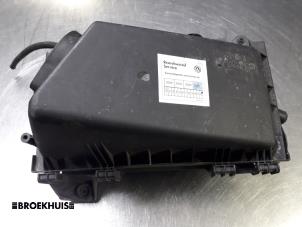 Usados Cuerpo de filtro de aire Audi A3 (8L1) 1.9 TDI 100 Precio € 15,00 Norma de margen ofrecido por Autobedrijf Broekhuis B.V.