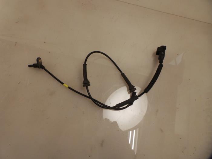 Begagnade ABS-sensor Landrover Discovery Sport (LC) 2.0 Si4 16V Pris € 25,00 Marginaltabell erbjuds av Autobedrijf Broekhuis B.V.