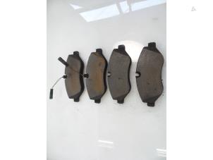 Used Front brake pad Volkswagen Crafter 2.0 BiTDI Price € 30,25 Inclusive VAT offered by Autobedrijf Broekhuis B.V.