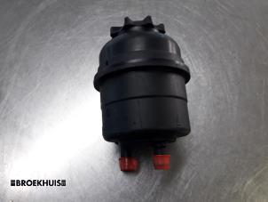 Gebrauchte Lenkkraftverstärker Ölbehälter Austin Mini Open (R52) 1.6 16V Cooper Preis € 15,00 Margenregelung angeboten von Autobedrijf Broekhuis B.V.