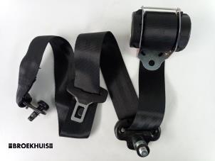 Used Rear seatbelt, right Mitsubishi Colt (Z2/Z3) 1.1 12V Price € 15,00 Margin scheme offered by Autobedrijf Broekhuis B.V.