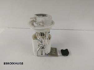 Pompe à Carburant Compatible Peugeot 406 8B 8E/F 8C 1.6L 1.8L 2.0L Essence 1995-2004 - 1525P2