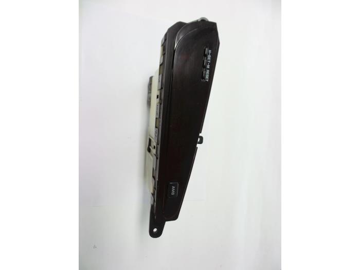 Begagnade Innerdisplay Mazda Xedos 9 2.0i V6 24V Pris € 15,00 Marginaltabell erbjuds av Autobedrijf Broekhuis B.V.