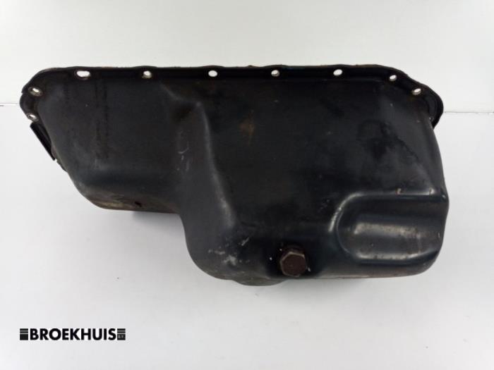 Usagé Couvercle carter Volkswagen Polo III (6N1) 1.0i 45 Prix € 15,00 Règlement à la marge proposé par Autobedrijf Broekhuis B.V.