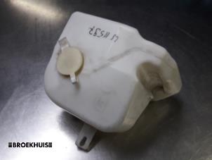 Used Front windscreen washer reservoir BMW 3 serie Compact (E36/5) 316i Price € 10,00 Margin scheme offered by Autobedrijf Broekhuis B.V.