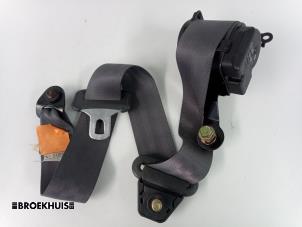 Used Rear seatbelt, right Daihatsu Cuore (L251/271/276) 850 Price € 15,00 Margin scheme offered by Autobedrijf Broekhuis B.V.