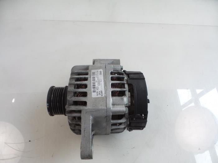 Begagnade Dynamo Lancia Delta (844) 2.0 D Multijet 16V 165 Pris € 50,00 Marginaltabell erbjuds av Autobedrijf Broekhuis B.V.