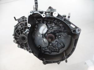 Used Gearbox Lancia Delta (844) 2.0 D Multijet 16V 165 Price on request offered by Autobedrijf Broekhuis B.V.