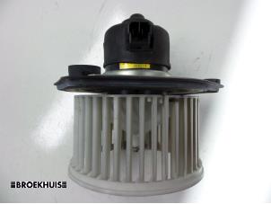 Usados Motor de ventilador de calefactor Daewoo Lanos (TA/TF08/48/86) 1.3 Precio € 15,00 Norma de margen ofrecido por Autobedrijf Broekhuis B.V.