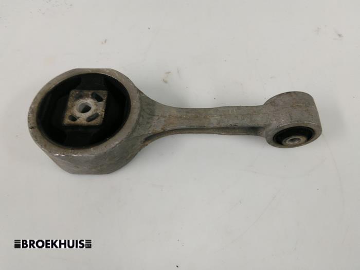 Used Engine mount Volkswagen Polo IV (9N1/2/3) 1.4 16V Price € 15,00 Margin scheme offered by Autobedrijf Broekhuis B.V.