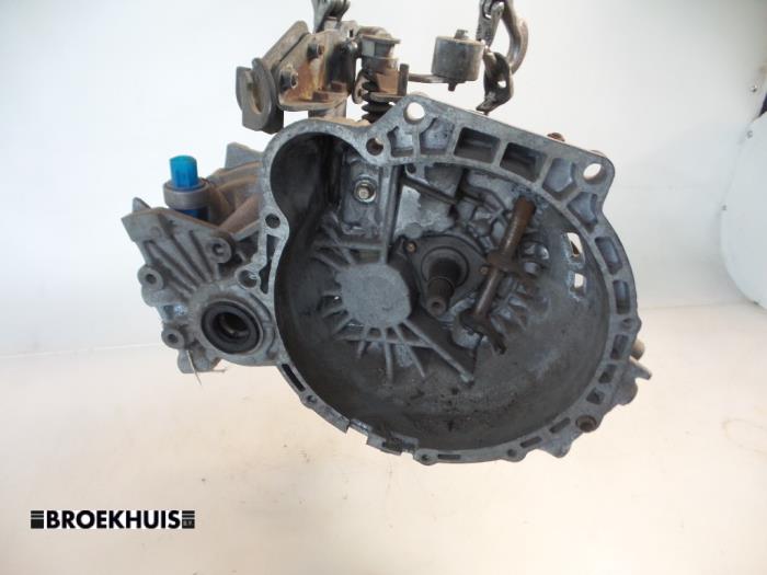 Gebrauchte Getriebe Hyundai Matrix 1.8 16V Preis auf Anfrage angeboten von Autobedrijf Broekhuis B.V.
