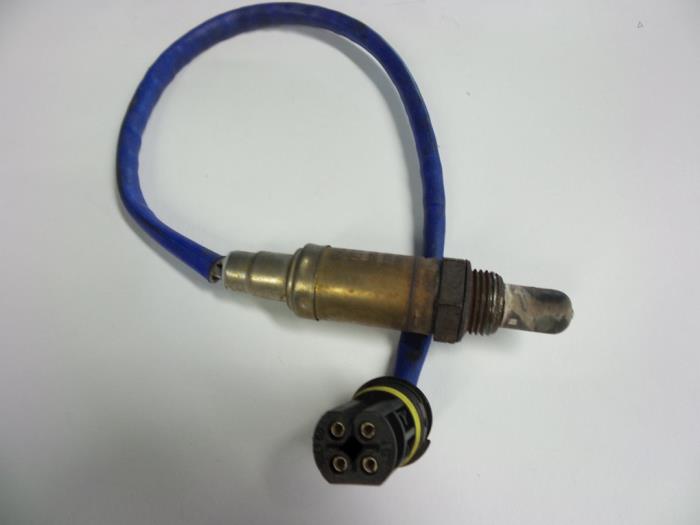 Usagé Sonde lambda Mercedes E Combi (S210) 2.4 E-240 V6 18V Prix € 10,00 Règlement à la marge proposé par Autobedrijf Broekhuis B.V.