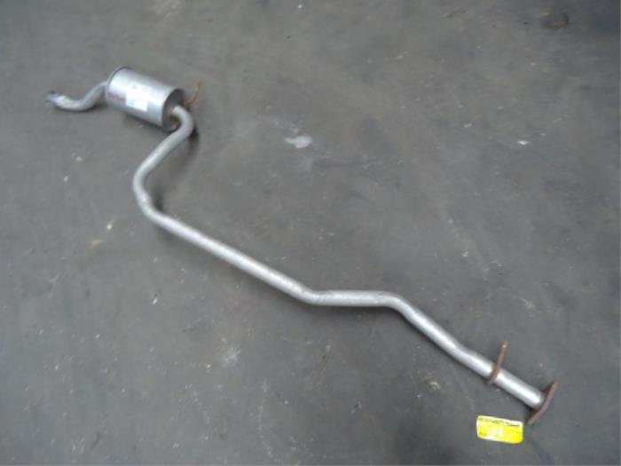 Gebrauchte Auspuff Mitteldämpfer Ford Fiesta 4 1.8 D Preis € 20,00 Margenregelung angeboten von Autobedrijf Broekhuis B.V.