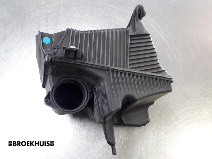 Gebrauchte Luftfiltergehäuse Renault Grand Scénic II (JM) 1.5 dCi 105 Preis € 20,00 Margenregelung angeboten von Autobedrijf Broekhuis B.V.