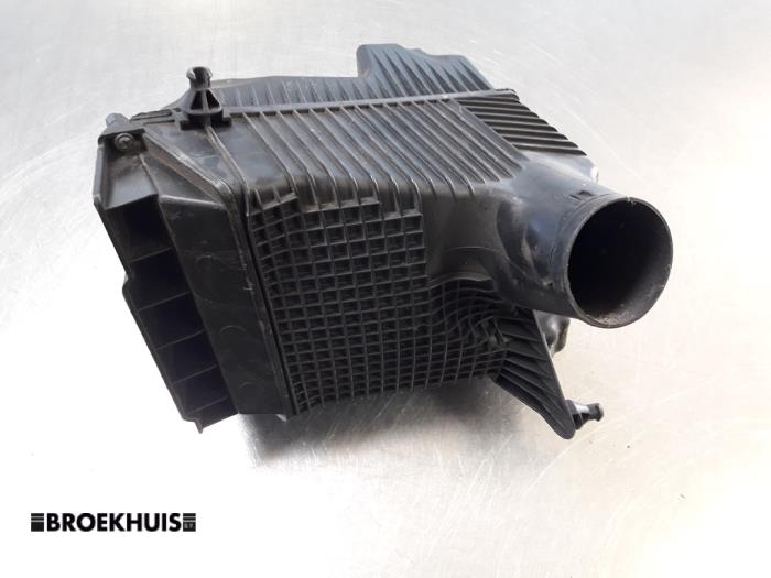 Begagnade Luftfilterhus Renault Scénic II (JM) 1.5 dCi 105 FAP Pris € 20,00 Marginaltabell erbjuds av Autobedrijf Broekhuis B.V.