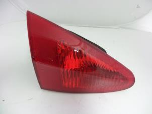 Used Taillight, left Alfa Romeo 147 (937) 1.6 Twin Spark 16V Price € 12,50 Margin scheme offered by Autobedrijf Broekhuis B.V.
