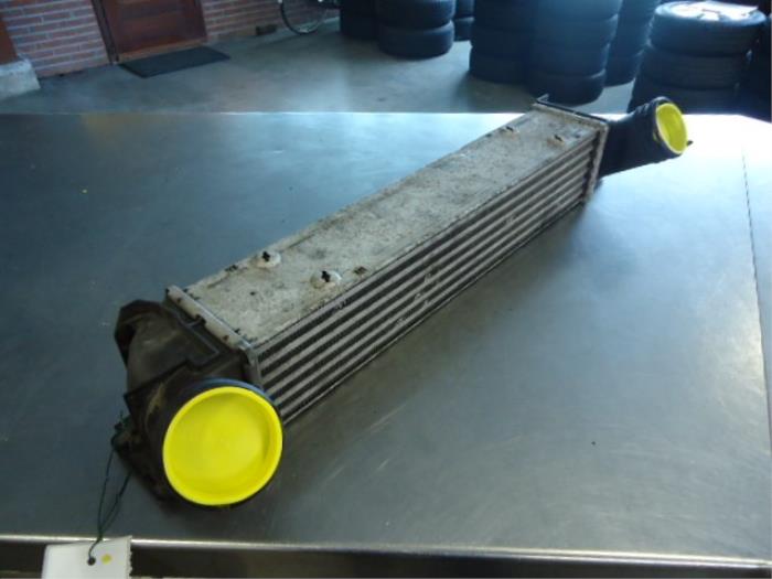 Usados Intercooler BMW 1 serie (E87/87N) 120d 16V Precio € 40,00 Norma de margen ofrecido por Autobedrijf Broekhuis B.V.