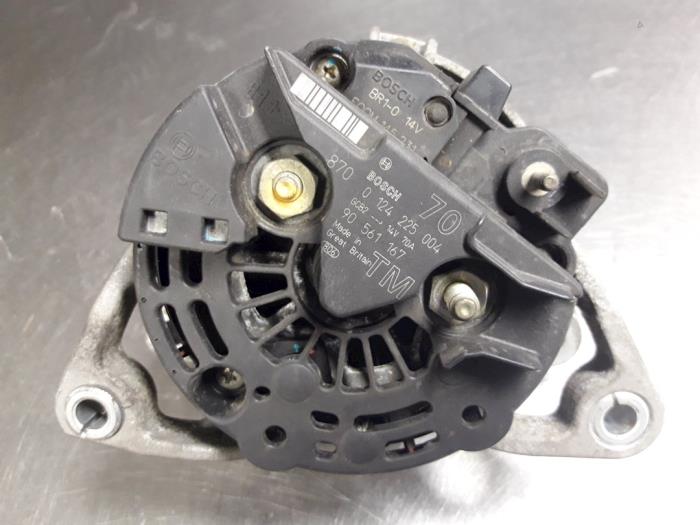 Dynamo van een Opel Astra G (F08/48) 2.0 Di 16V 2000