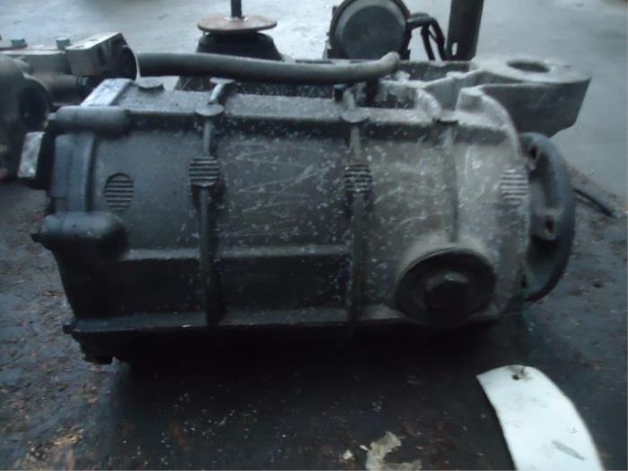 Gebrauchte Differential hinten Chrysler Voyager/Grand Voyager 3.8i V6 4x4 Preis € 100,00 Margenregelung angeboten von Autobedrijf Broekhuis B.V.