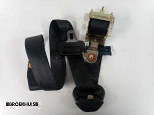 Used Front seatbelt, right Hyundai Coupe 2.0i 16V Price € 20,00 Margin scheme offered by Autobedrijf Broekhuis B.V.