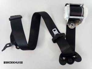 Used Front seatbelt, right BMW 3 serie (E90) 316i 16V Price € 15,00 Margin scheme offered by Autobedrijf Broekhuis B.V.