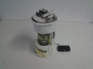 Used Electric fuel pump Peugeot Expert (224) 1.6 Price € 20,00 Margin scheme offered by Autobedrijf Broekhuis B.V.