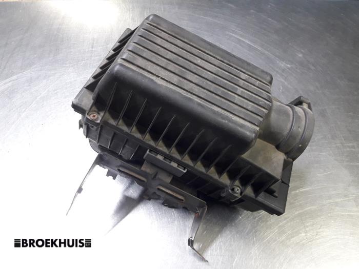 Begagnade Luftfilterhus Fiat Scudo (220Z) 2.0 JTD Pris € 15,00 Marginaltabell erbjuds av Autobedrijf Broekhuis B.V.