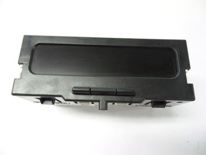 Begagnade Innerdisplay Renault Scénic II (JM) 1.5 dCi 100 Pris € 25,00 Marginaltabell erbjuds av Autobedrijf Broekhuis B.V.
