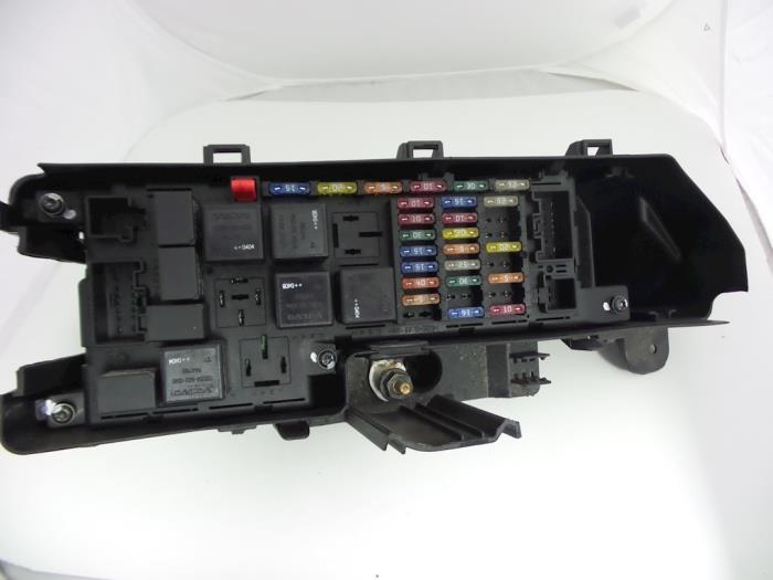 Fuse box from a Volvo S60 I (RS/HV) 2.4 D5 20V 2004