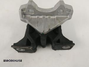 Motorlager van een Opel Meriva (A) 1.6 16V 2008