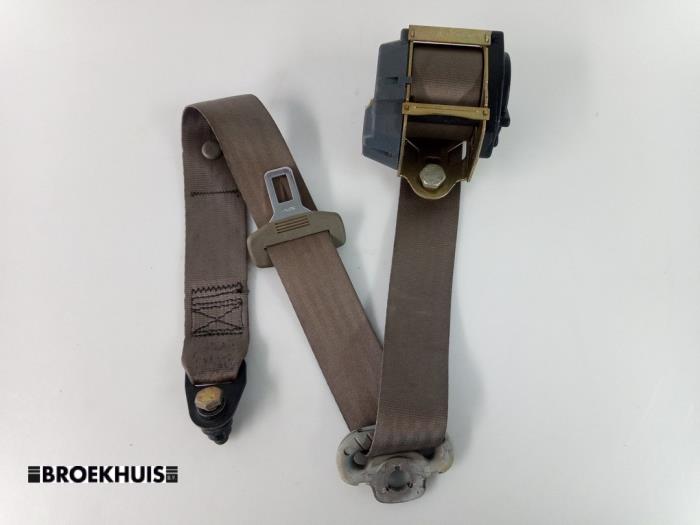 Rear seatbelt, right from a Fiat Marea Weekend (185BX/CX) 1.6 SX,ELX 16V 1997