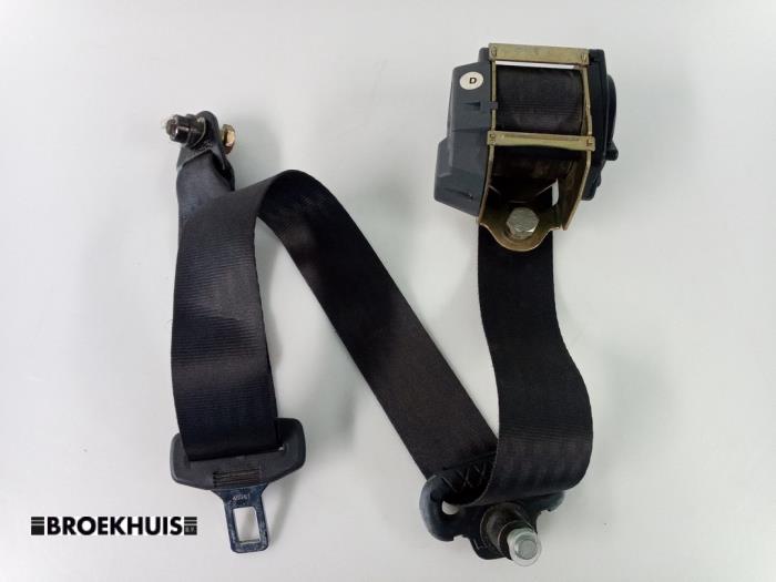 Rear seatbelt, right from a Fiat Marea Weekend (185BX/CX) 1.6 SX,ELX 16V 1998