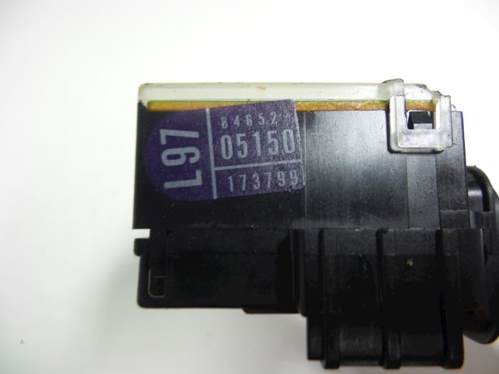 Interruptor de limpiaparabrisas de un Toyota Corolla Verso (R10/11) 1.8 16V VVT-i 2004