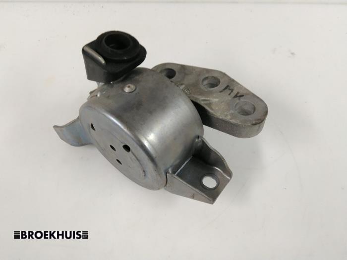 Usagé Support moteur Opel Corsa D 1.3 CDTi 16V ecoFLEX Prix € 15,00 Règlement à la marge proposé par Autobedrijf Broekhuis B.V.