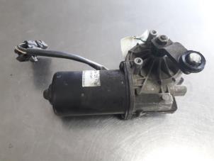 Used Front wiper motor Peugeot 807 2.2 HDiF 16V Price € 35,00 Margin scheme offered by Autobedrijf Broekhuis B.V.