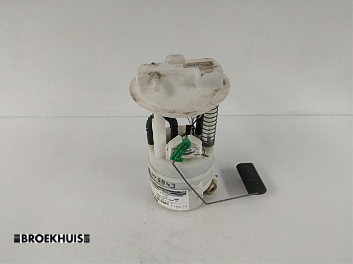 Gebrauchte Kraftstoffpumpe Elektrisch Renault Modus/Grand Modus (JP) 1.2 16V Preis € 25,00 Margenregelung angeboten von Autobedrijf Broekhuis B.V.