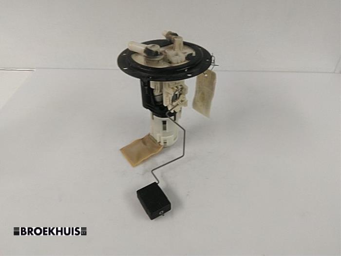 Usagé Pompe à carburant Daihatsu Sirion/Storia (M1) 1.0 12V Prix € 20,00 Règlement à la marge proposé par Autobedrijf Broekhuis B.V.